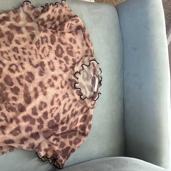 Vintage Mesh Leopard top ๐ - Picture 5 of 5
